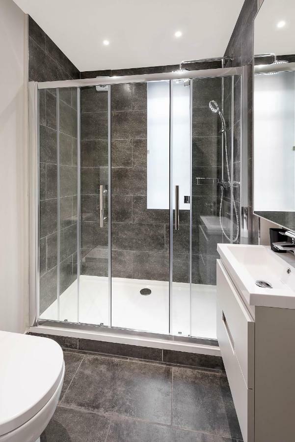 Beautiful Chelsea Apartment In Fashion District London Eksteriør billede